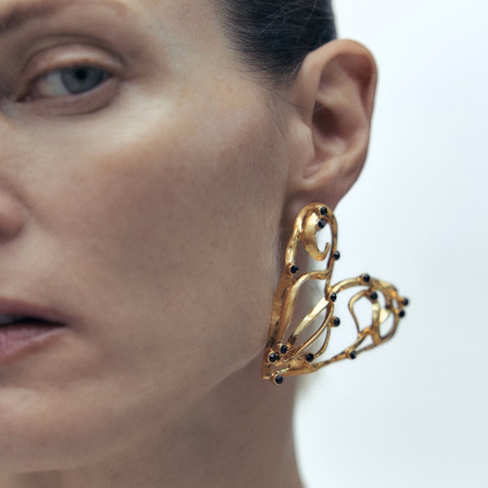 Zara limited edition metallic heart hoop earrings
